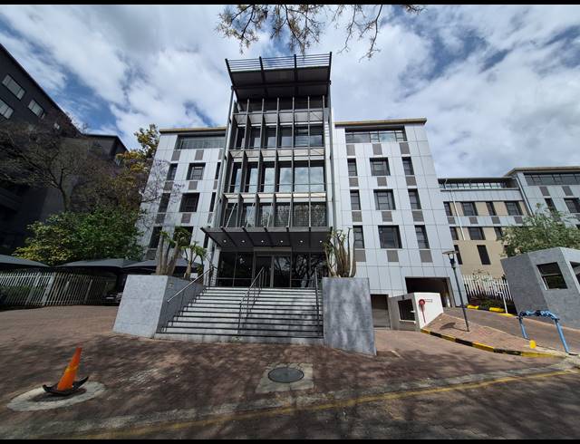 129M² OFFICE TO LET IN SANDTON CENTRAL
